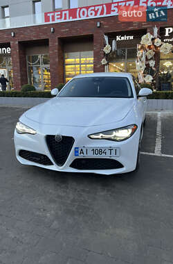Седан Alfa Romeo Giulia 2020 в Киеве