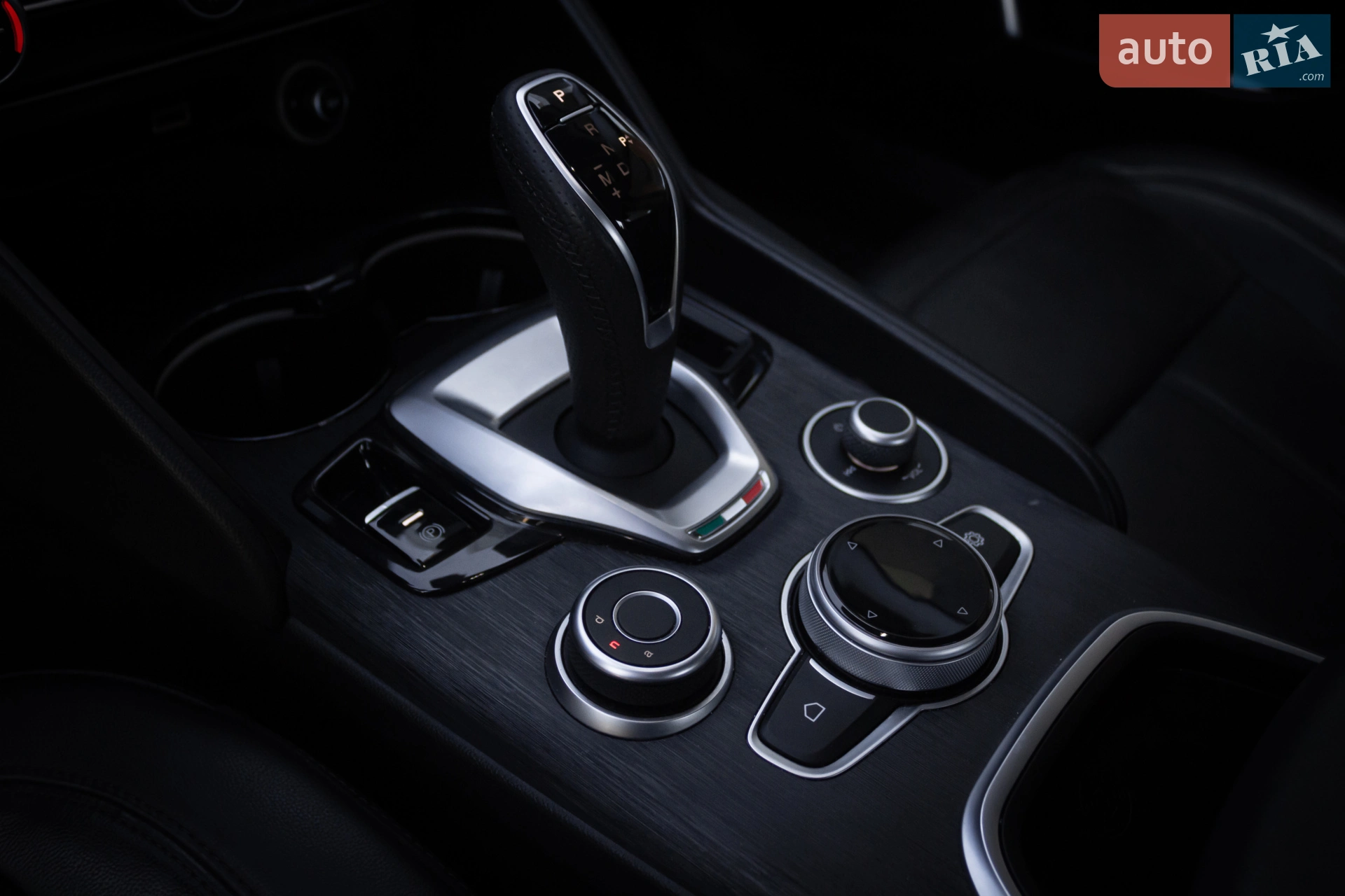 2020 Alfa Romeo Giulia - мініатюра 21
