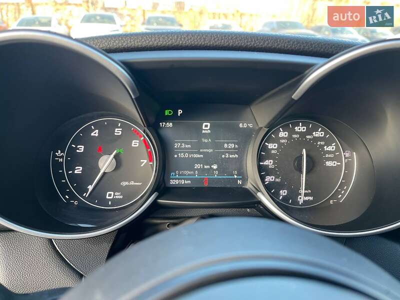 Седан Alfa Romeo Giulia 2019 в Львове