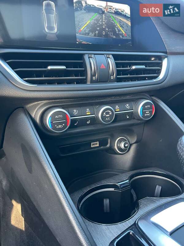 Седан Alfa Romeo Giulia 2019 в Львове