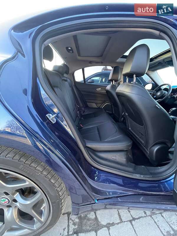 Седан Alfa Romeo Giulia 2019 в Львове