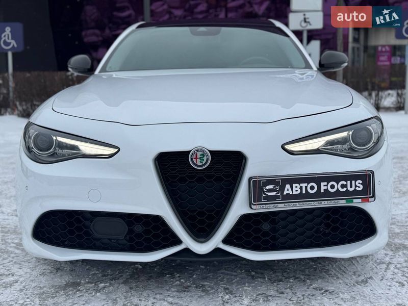 Седан Alfa Romeo Giulia 2019 в Киеве
