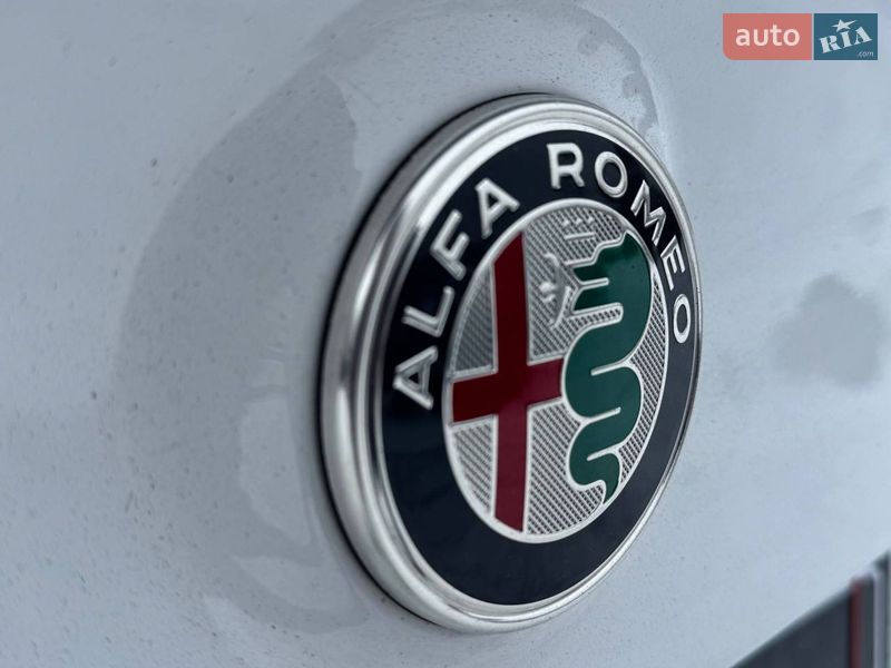 Седан Alfa Romeo Giulia 2019 в Киеве