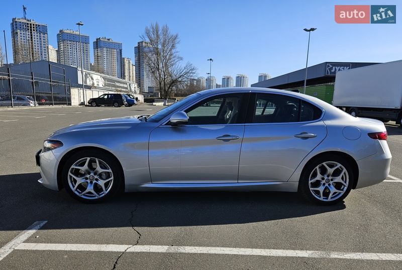 Седан Alfa Romeo Giulia 2018 в Киеве