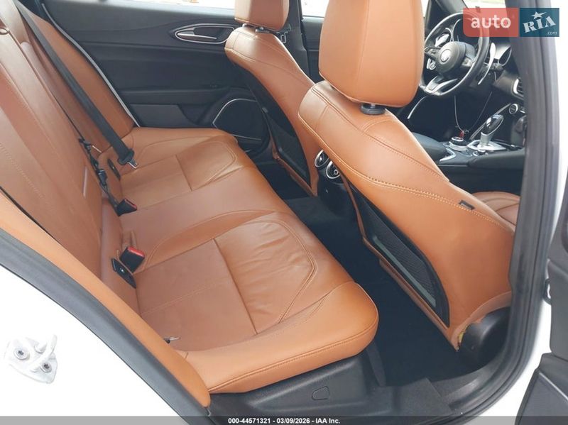 Седан Alfa Romeo Giulia 2022 в Львове