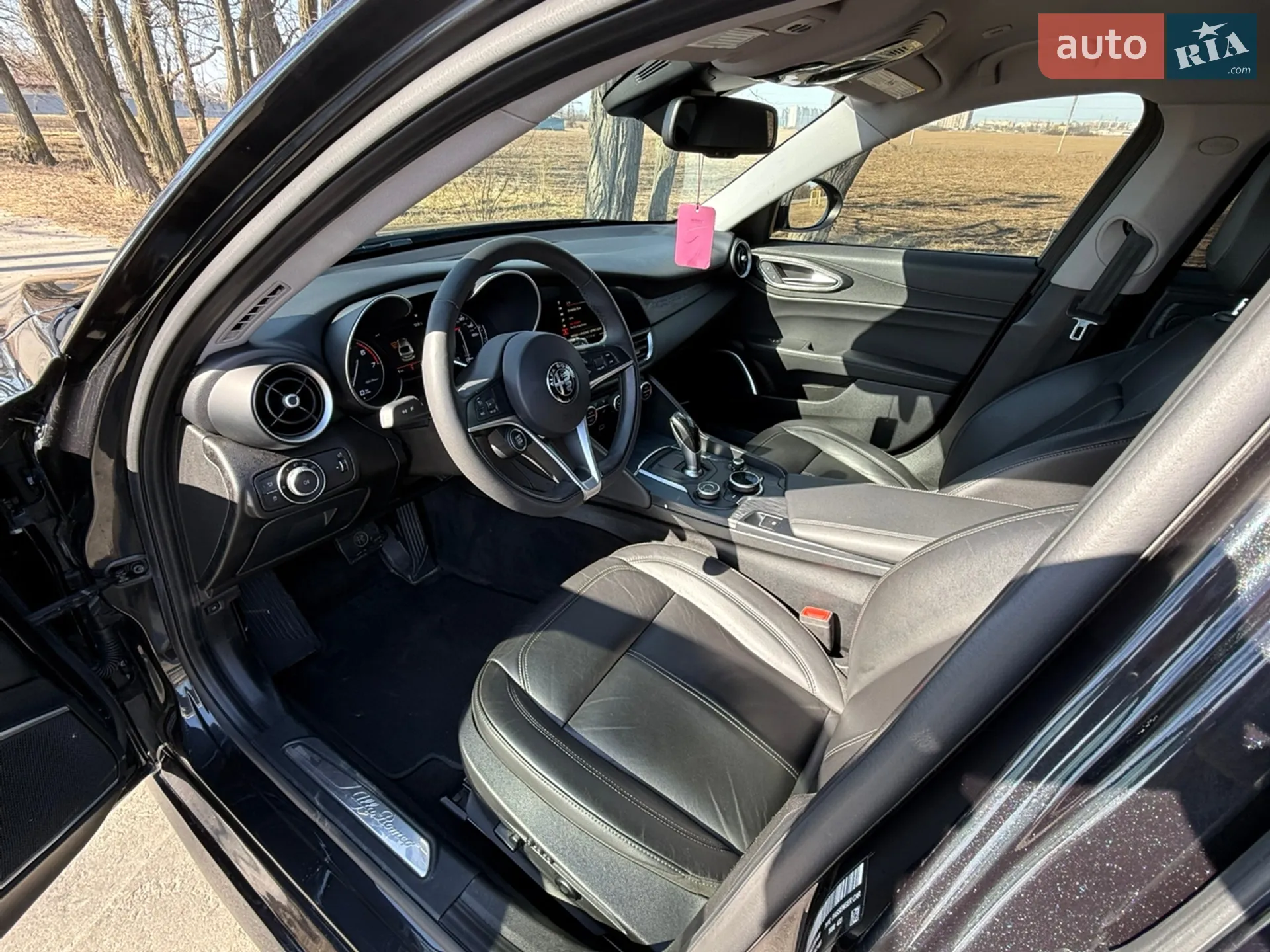 2018 Alfa Romeo Giulia - мініатюра 7