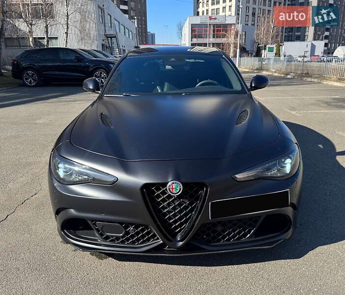 Седан Alfa Romeo Giulia 2017 в Киеве
