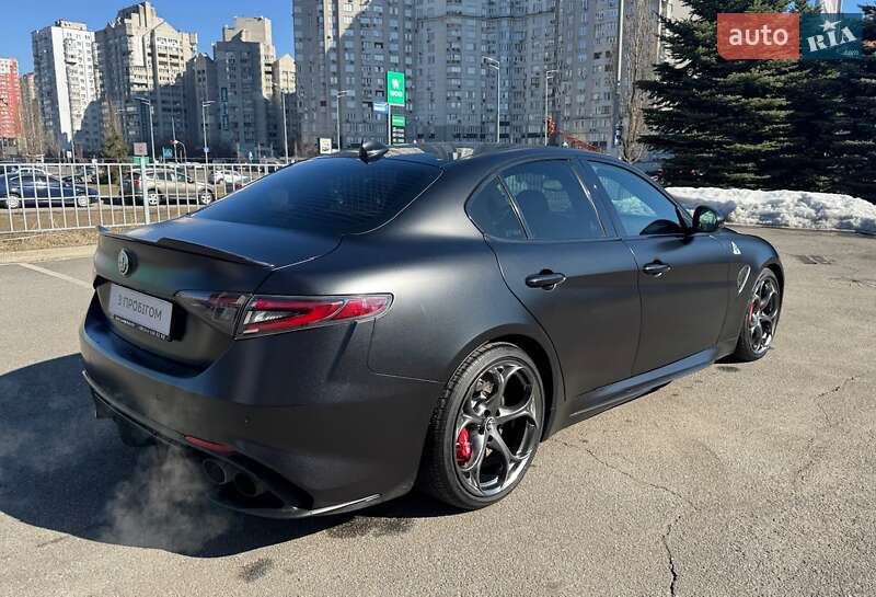 Седан Alfa Romeo Giulia 2017 в Киеве