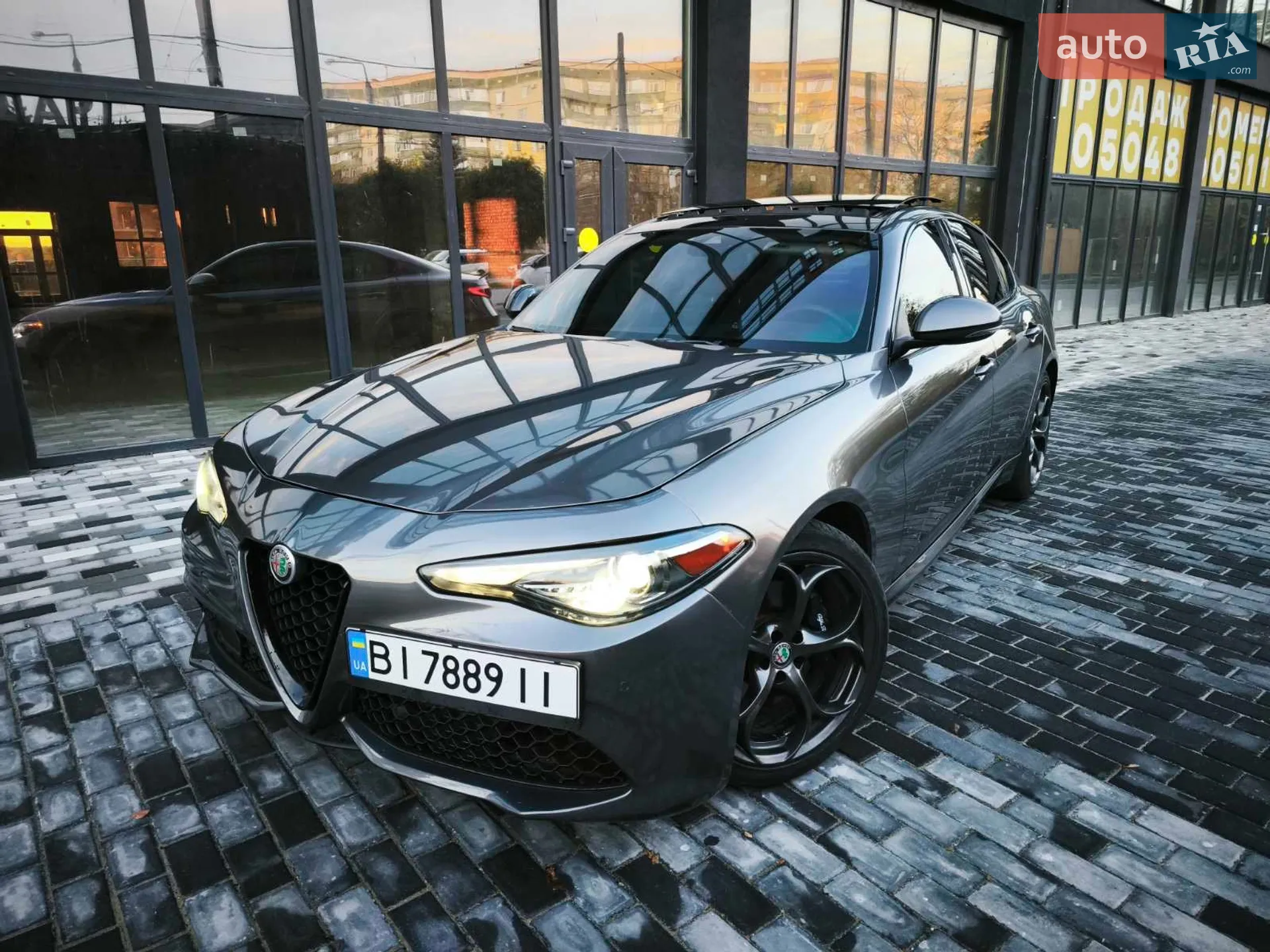 2018 Alfa Romeo Giulia - мініатюра 3