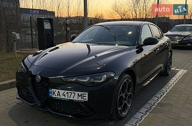 Седан Alfa Romeo Giulia 2023 в Киеве