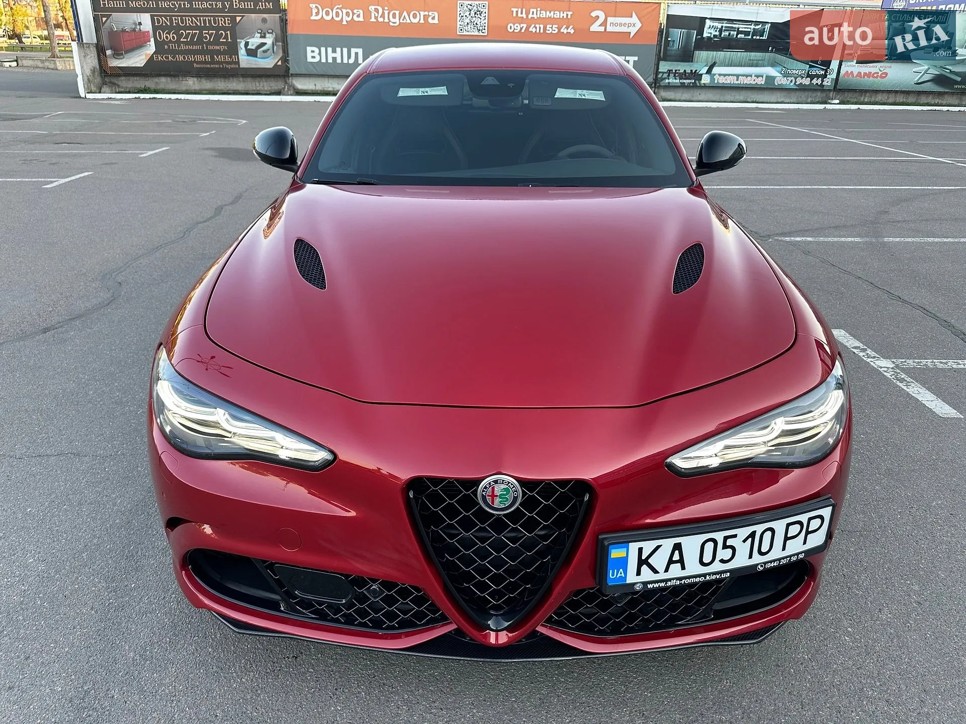 2017 Alfa Romeo Giulia - мініатюра 5