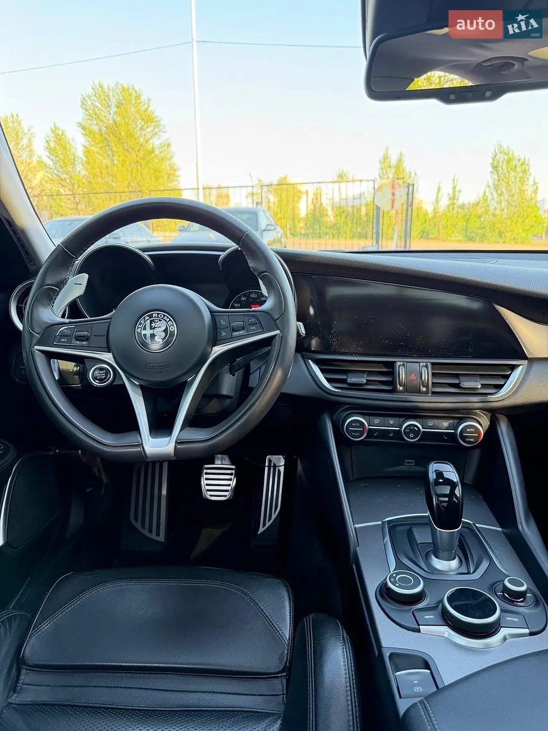 2016 Alfa Romeo Giulia - мініатюра 9