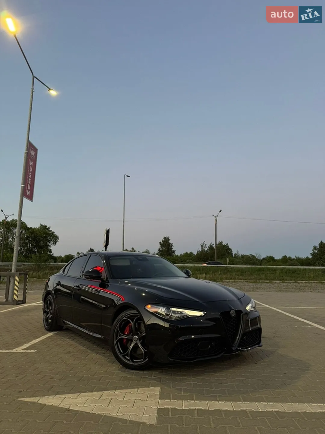 2018 Alfa Romeo Giulia - мініатюра 2
