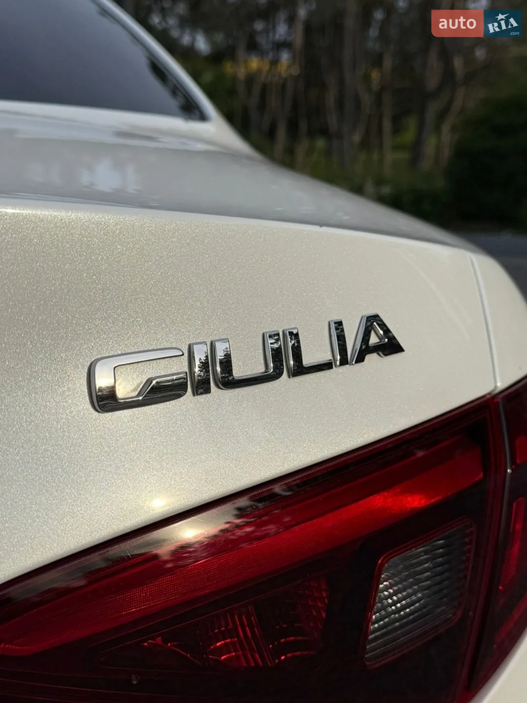 2017 Alfa Romeo Giulia - мініатюра 9