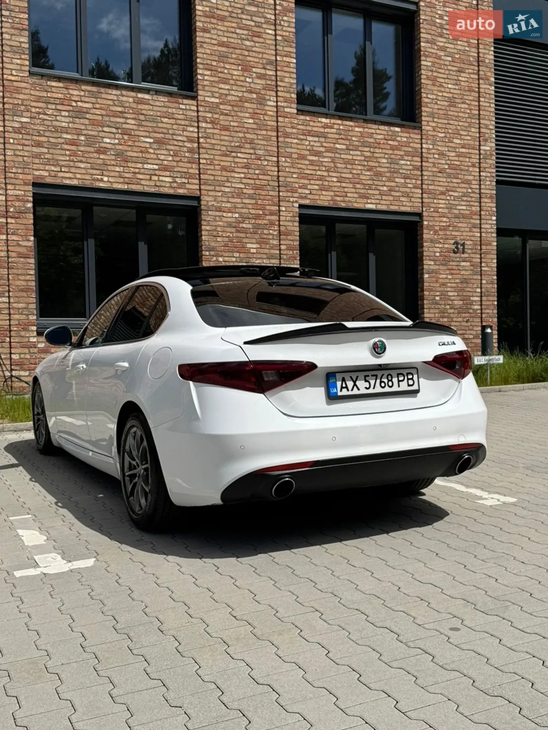 2018 Alfa Romeo Giulia - мініатюра 10