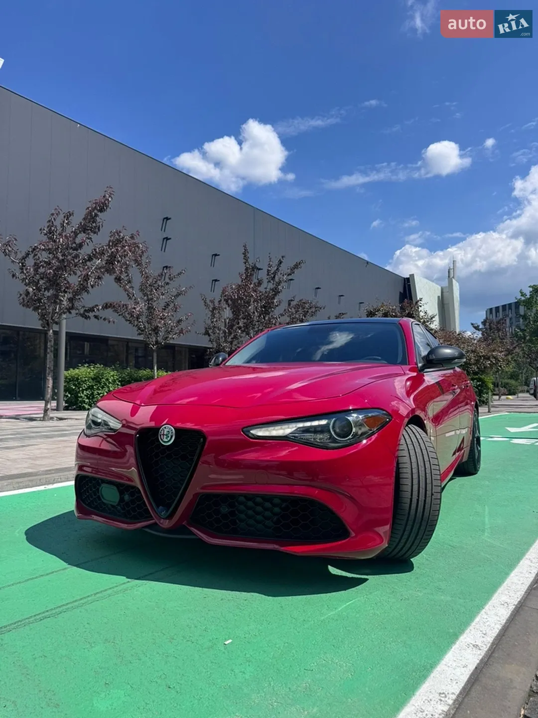 2019 Alfa Romeo Giulia - мініатюра 2