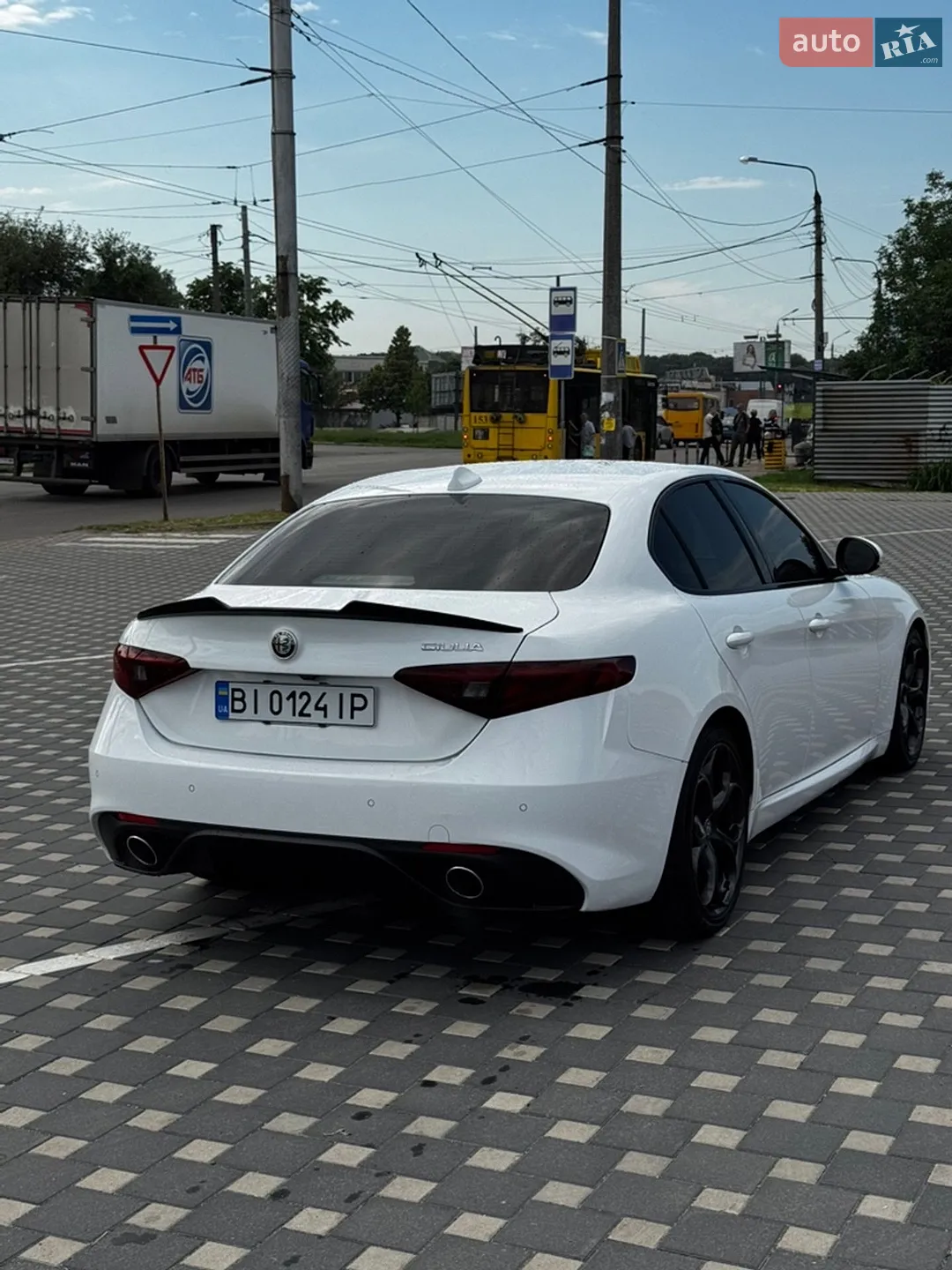 2018 Alfa Romeo Giulia - мініатюра 2