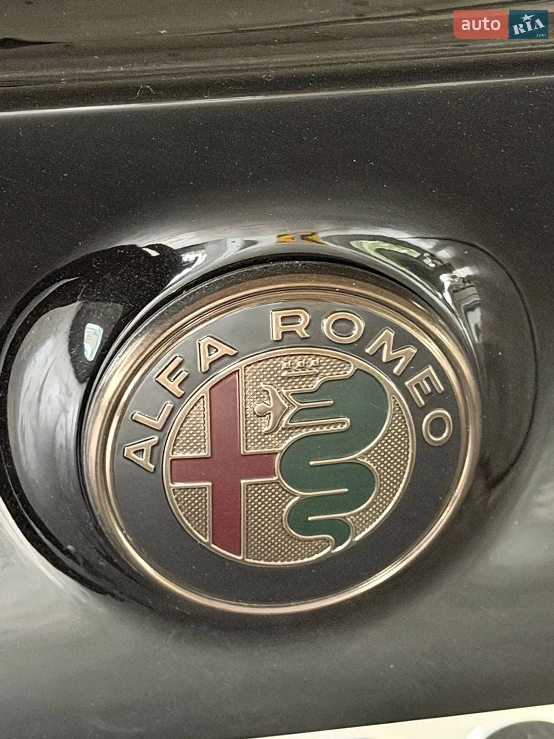 2017 Alfa Romeo Giulia - мініатюра 7