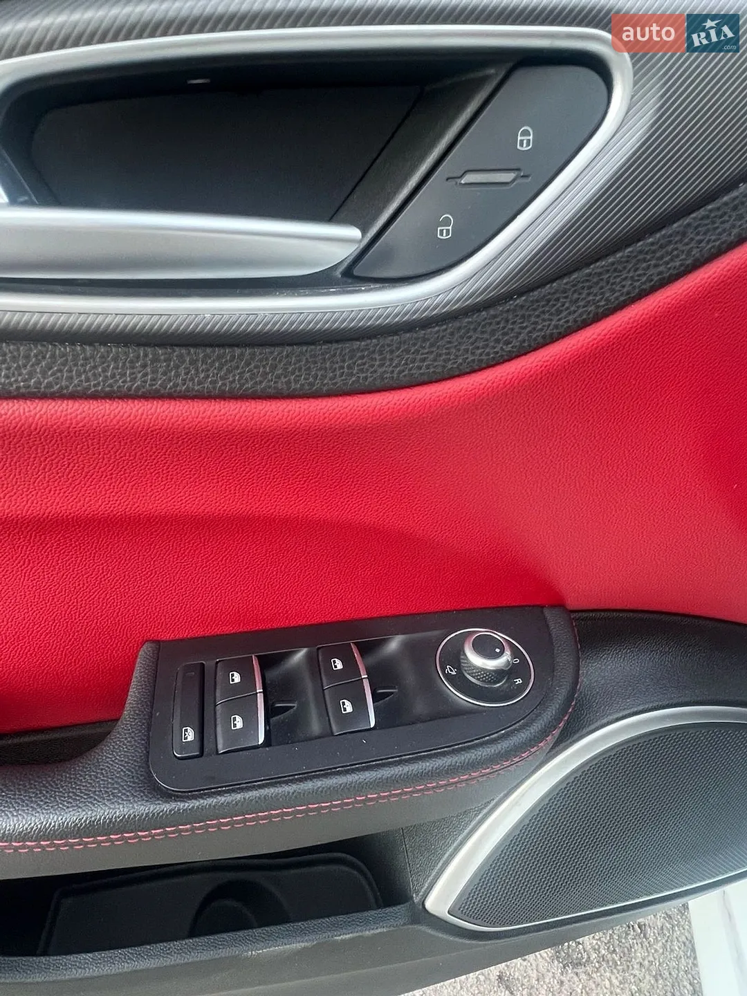 2018 Alfa Romeo Giulia - мініатюра 18