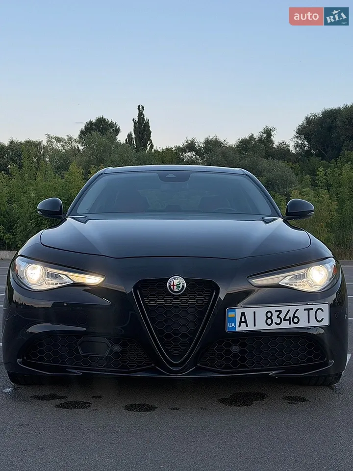 2017 Alfa Romeo Giulia - мініатюра 15