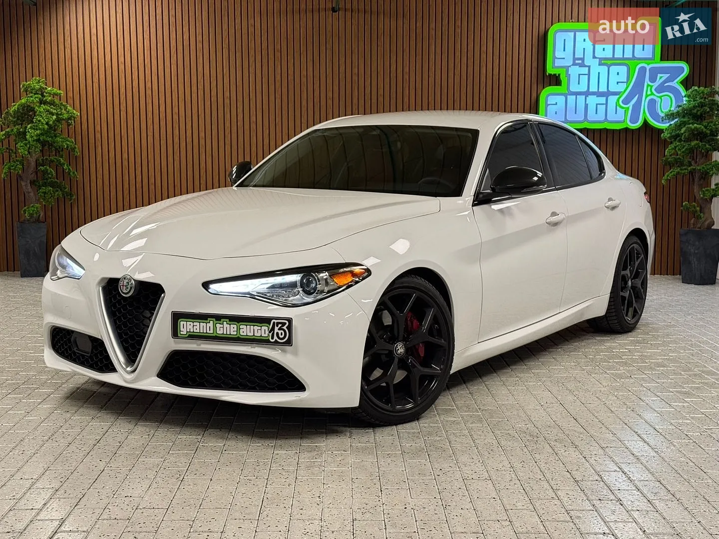 2020 Alfa Romeo Giulia - мініатюра 2