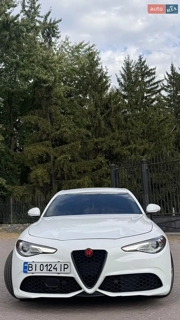 2018 Alfa Romeo Giulia - мініатюра 5