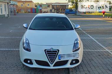 Хэтчбек Alfa Romeo Giulietta 2012 в Стрые