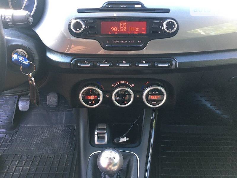Хетчбек Alfa Romeo Giulietta 2012 в Дніпрі