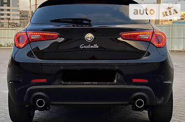 Хэтчбек Alfa Romeo Giulietta 2012 в Одессе