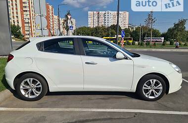 Хетчбек Alfa Romeo Giulietta 2012 в Києві