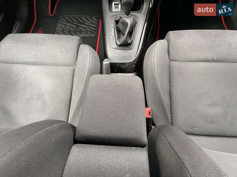 Хэтчбек Alfa Romeo Giulietta 2012 в Киеве