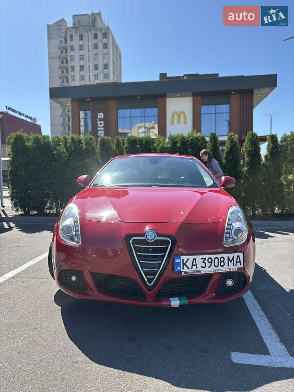 Хэтчбек Alfa Romeo Giulietta 2012 в Киеве