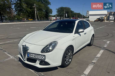 Хэтчбек Alfa Romeo Giulietta 2013 в Одессе