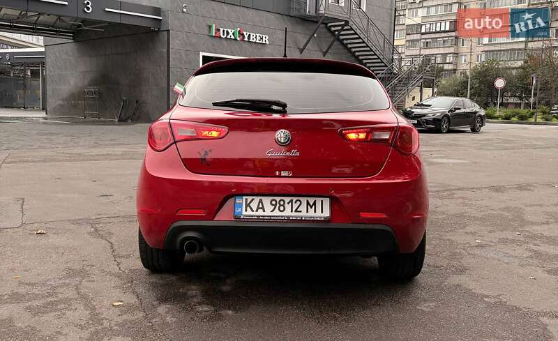 Хетчбек Alfa Romeo Giulietta 2010 в Броварах фото 9 Хетчбек Alfa Romeo Giulietta 2010 в Броварах