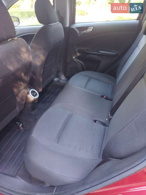 Хэтчбек Alfa Romeo Giulietta 2012 в Киеве