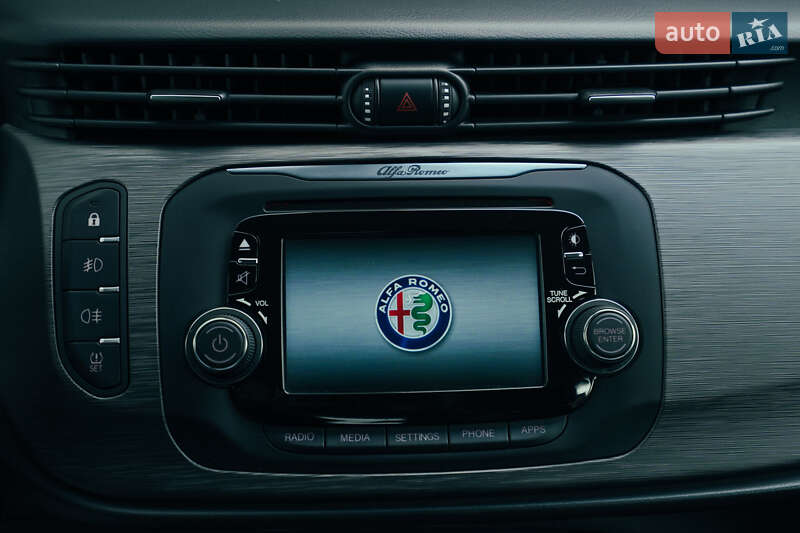 Хэтчбек Alfa Romeo Giulietta 2019 в Харькове фото 39 Хэтчбек Alfa Romeo Giulietta 2019 в Харькове