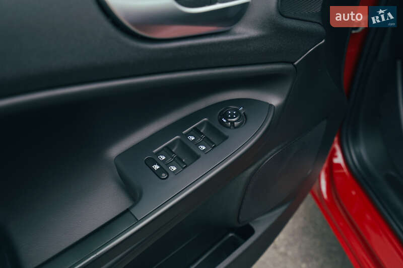 Хэтчбек Alfa Romeo Giulietta 2019 в Харькове фото 47 Хэтчбек Alfa Romeo Giulietta 2019 в Харькове