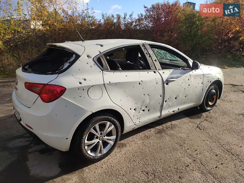 Хэтчбек Alfa Romeo Giulietta 2010 в Ровно фото 11 Хэтчбек Alfa Romeo Giulietta 2010 в Ровно