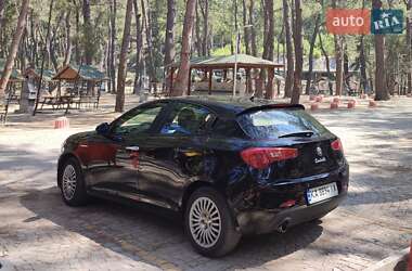 Хэтчбек Alfa Romeo Giulietta 2013 в Одессе