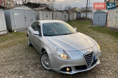 Хэтчбек Alfa Romeo Giulietta 2011 в Ивано-Франковске