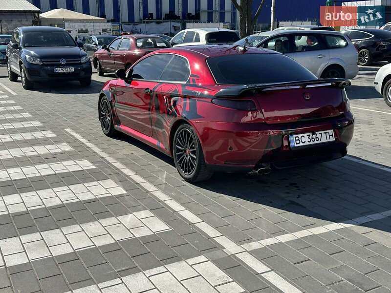 Купе Alfa Romeo GT 2005 в Тернополі