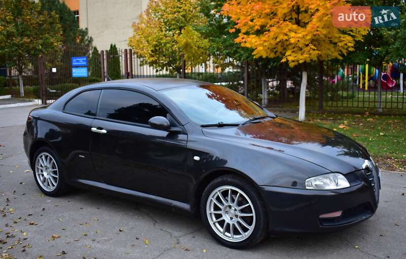 Alfa Romeo GT 2005 Alfa Romeo GT 2005