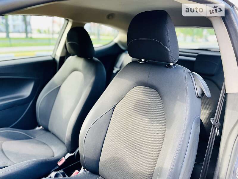 Хэтчбек Alfa Romeo MiTo 2012 в Киеве