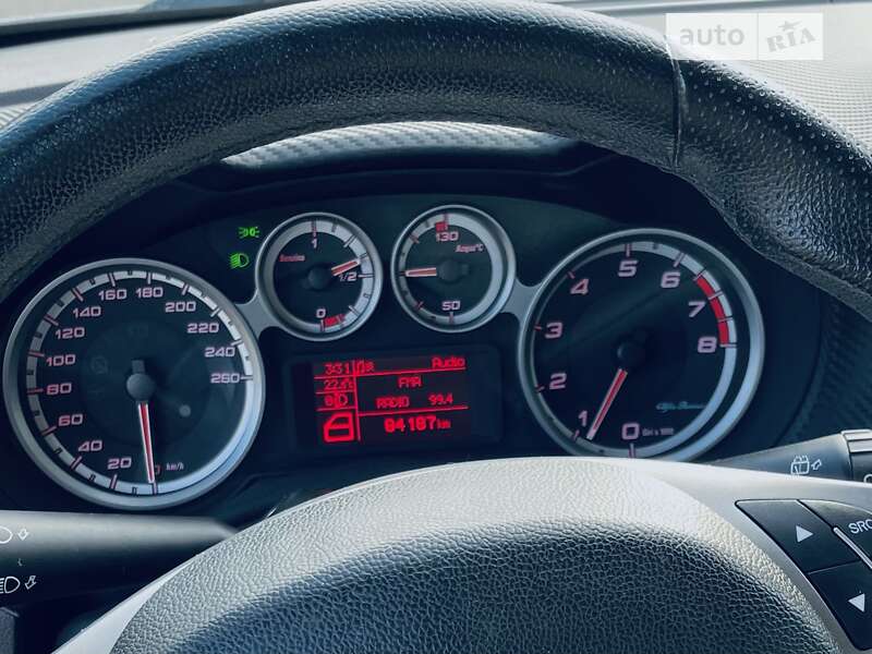 Хэтчбек Alfa Romeo MiTo 2012 в Киеве