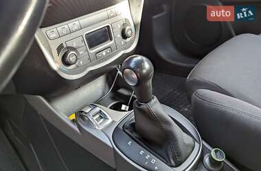 Хэтчбек Alfa Romeo MiTo 2012 в 