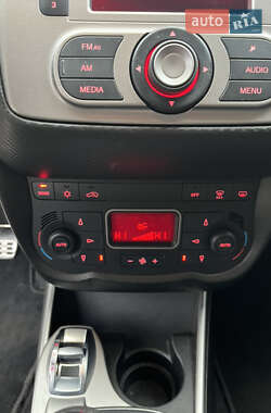 Хэтчбек Alfa Romeo MiTo 2011 в 