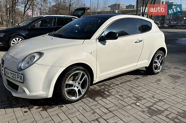 Хэтчбек Alfa Romeo MiTo 2011 в 