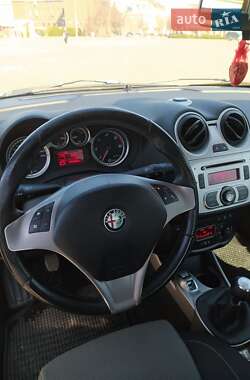 Хэтчбек Alfa Romeo MiTo 2011 в 