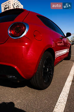 Хэтчбек Alfa Romeo MiTo 2009 в 