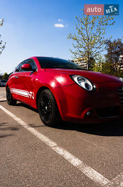 Хэтчбек Alfa Romeo MiTo 2009 в 